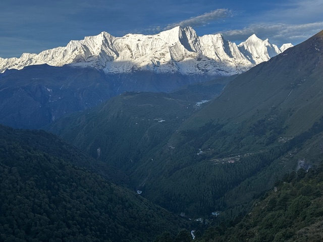 The route back to Namche Bazaar