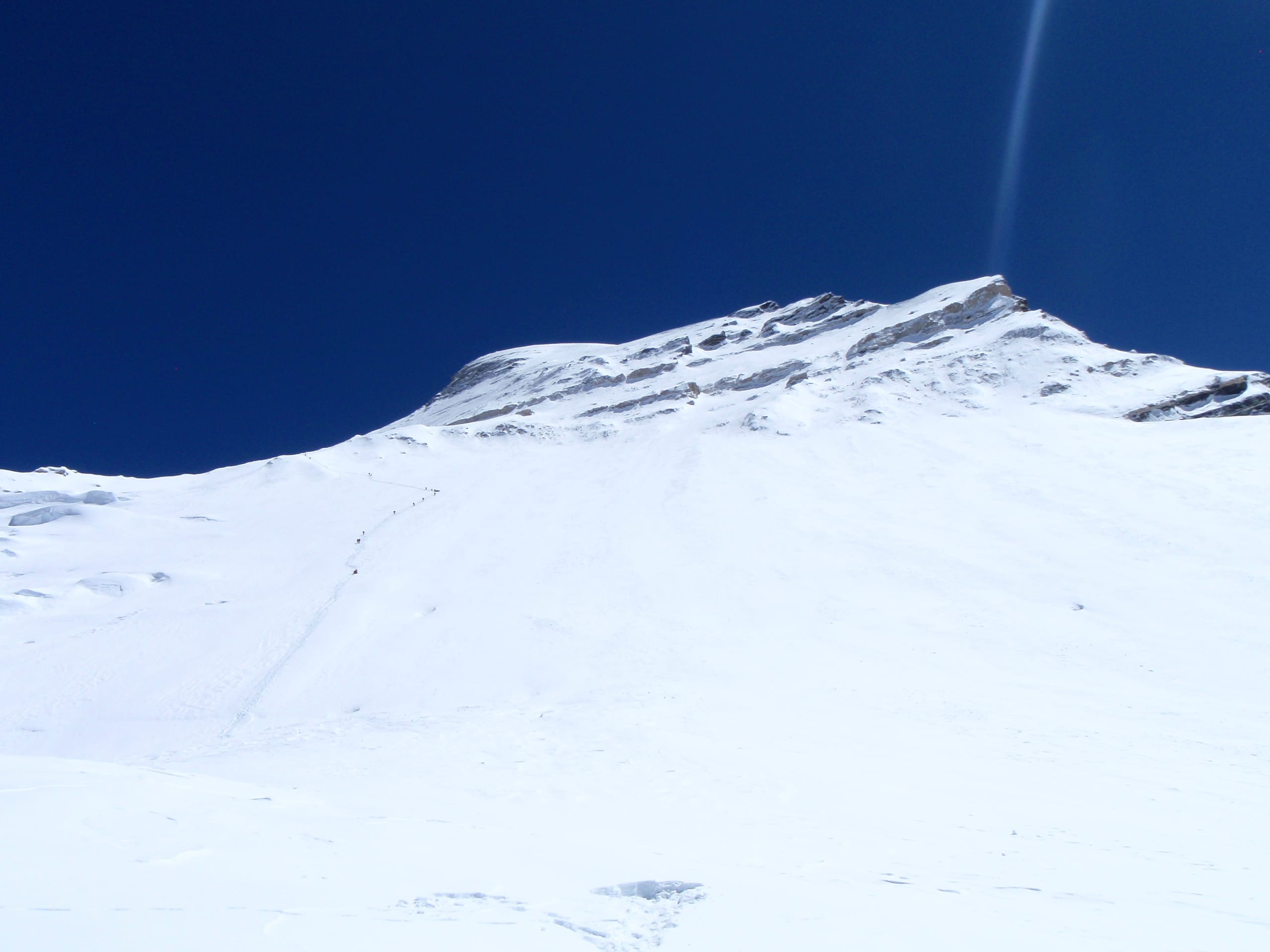 Climbing Cho Oyu